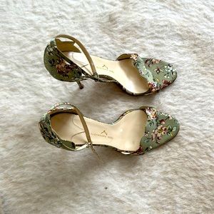 Alexandra Neel Gorgeous Floral Ankle Strapped Sandal  Size 40